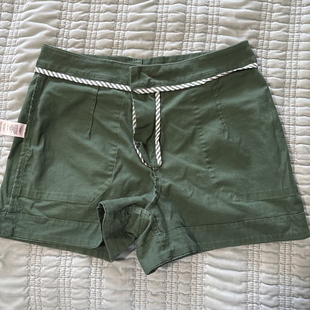 Vineyard Vines 8 Women Shorts Emerald Green EUC Slash Pockets Back Flap Pockets - Picture 4 of 13